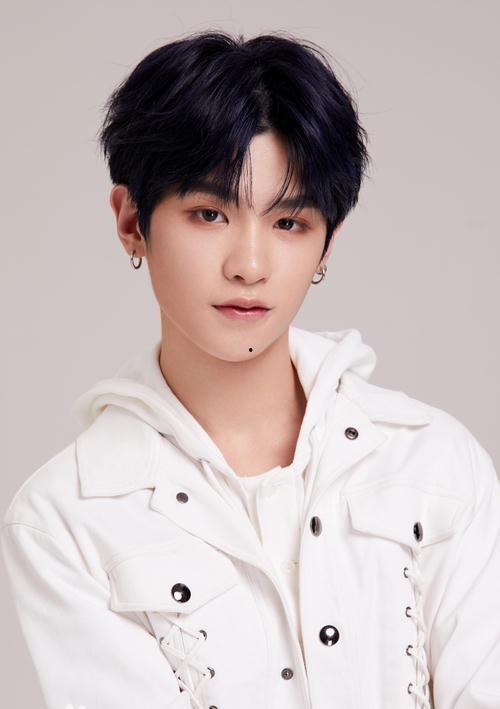 黄明昊爆料吴奇隆视频,视频曝光兄弟情深 第1张 黄明昊爆料吴奇隆视频,视频曝光兄弟情深 第1张